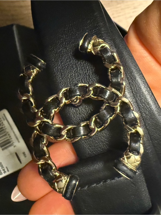 CHANEL Accessories - CHANEL Black and Gold Chain-Link Belt
